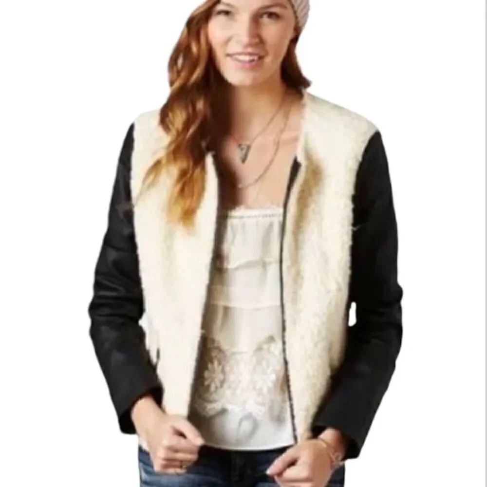 American Eagle Cream Sherpa & Black Faux Leather Sleeves Jacket